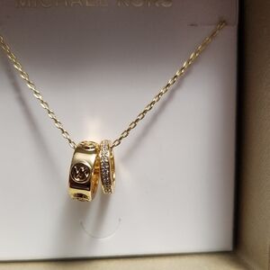 MICHAEL KORS, MACY'S, MK NECKLACE, GOLD TONE, NON INTERLOCKING CIRCLES